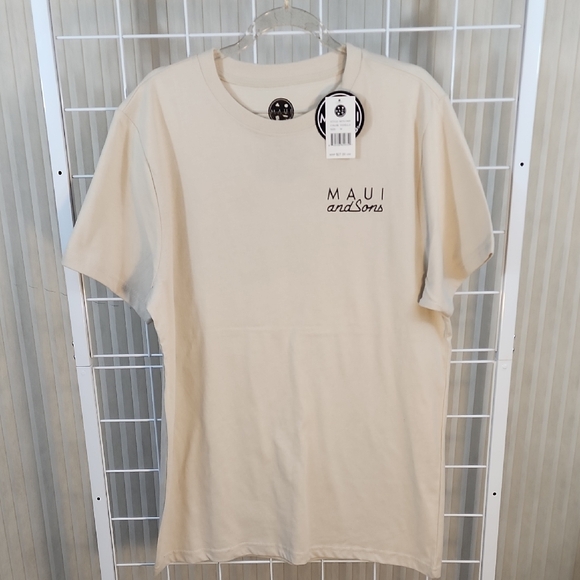 NWT Maui and Sons Creamy Tan Men's T-Shirt - Picture 1 of 4